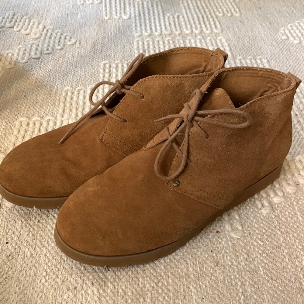 Bearpaw Chukka Booties